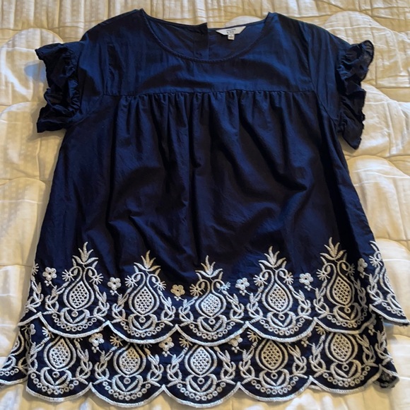 Tiered too - Picture 1 of 4